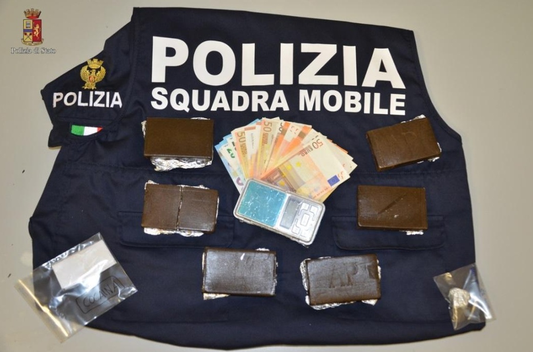 Spacciavano Cocaina E Hashish: Arrestati Due Operai Insospettabili