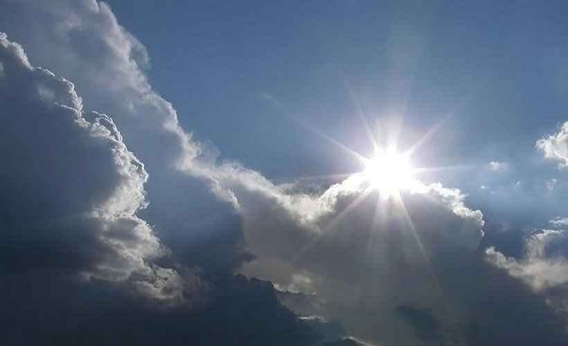 Nubi alternate a schiarite oggi a Biella. Infiltrazioni umide raggiungono la Regione determinando molte nubi con cieli in prevalenza nuvolosi o molto nuvoloso, ma senza fenomeni degni di nota.