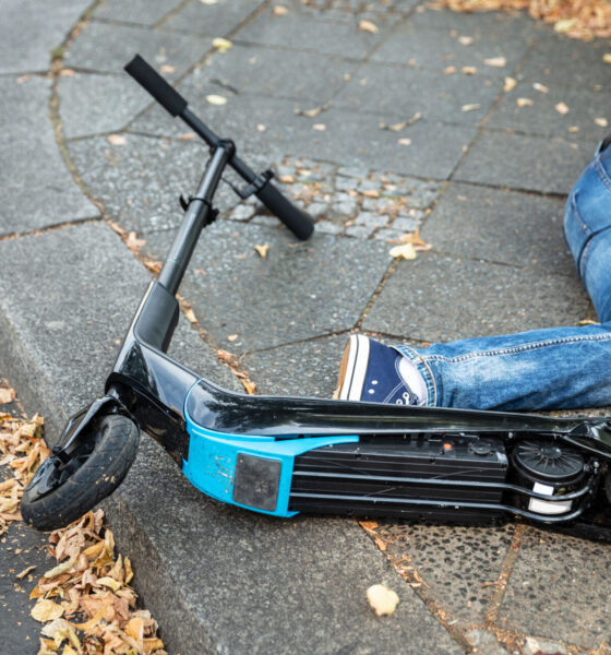 Scontro furgone–monopattino: 34enne finisce in ospedale