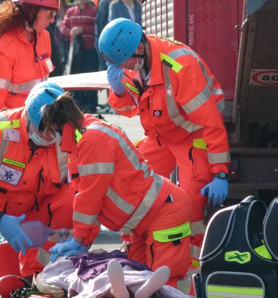 Ciclista di 73 anni muore travolto da un'auto
