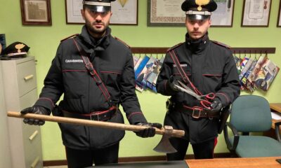 Minaccia carabinieri