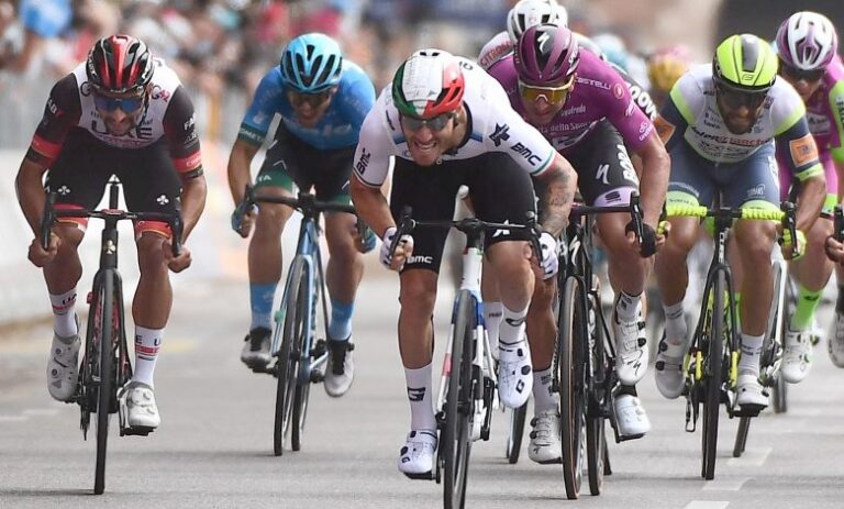 Il Giro d'Italia passa da Valdilana: ecco le strade chiuse