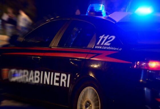 Furto d'auto a Cerrione: inseguimento dei carabinieri, ladri in fuga nei campi