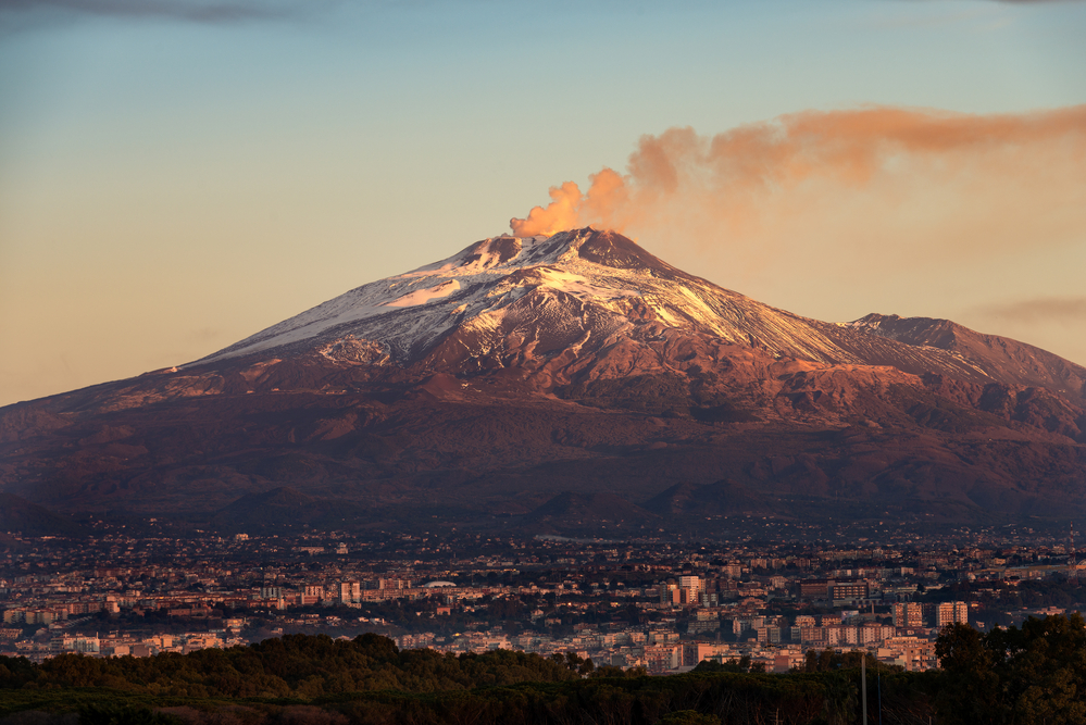 L'Etna e la città di Catania