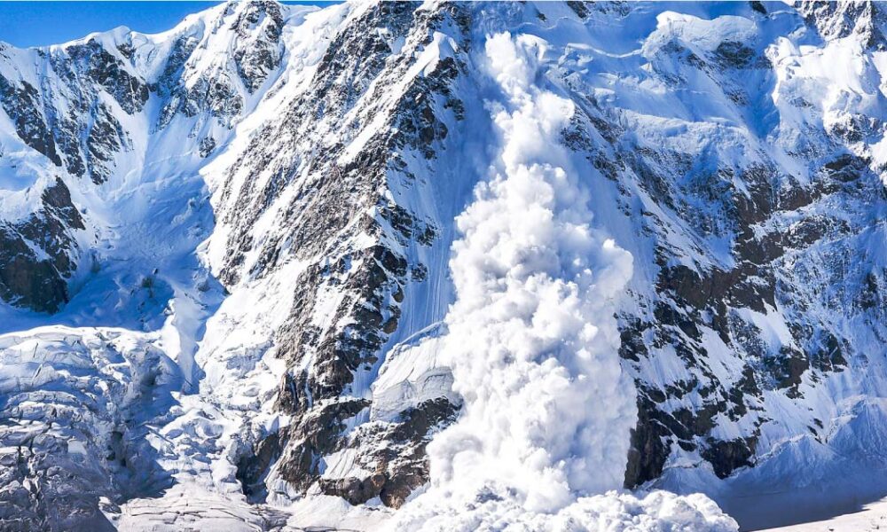 Rischio valanghe, situazione di grande pericolo in alta quota