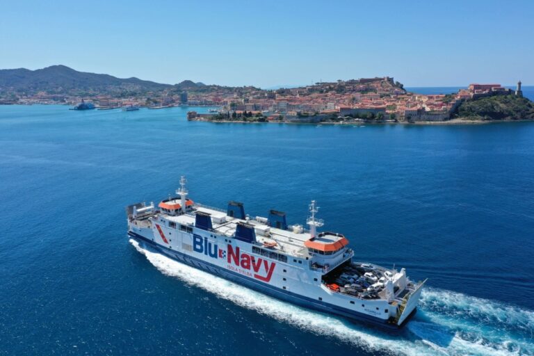 Blu Navy: la scelta migliore per il tuo viaggio in traghetto per l'Isola d'Elba