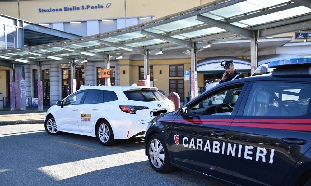 lite in stazione tra giovanissimi