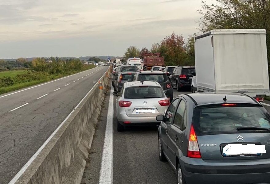 traffico in tilt in superstrada