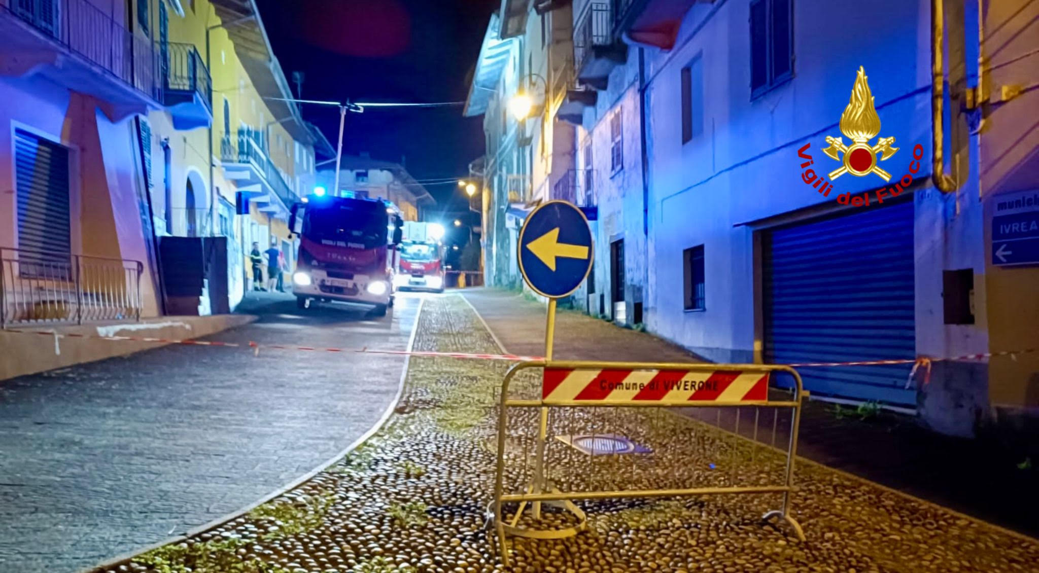 A Viverone volano tegole. Tanto lavoro per i vigili del fuoco a causa del maltempo. Parecchie sono state le piante che a causa della pioggia sono cadute sulle strade biellesi.