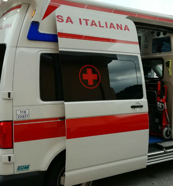 Auto contro moto alla rotonda di Città Studi