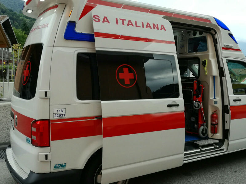 Auto contro moto alla rotonda di Città Studi