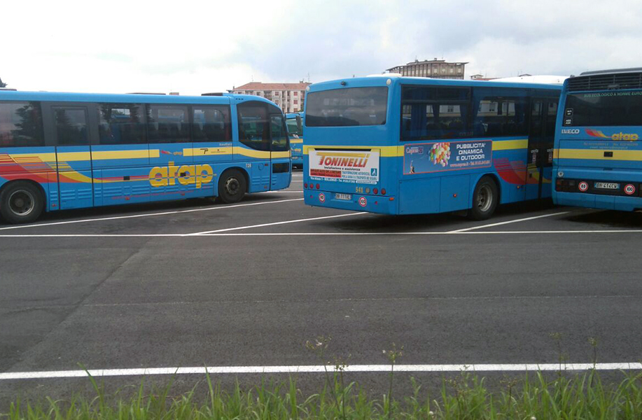 a biella più autobus e meno camion