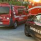 Benna, uomo nudo in balcone dà in escandescenza
