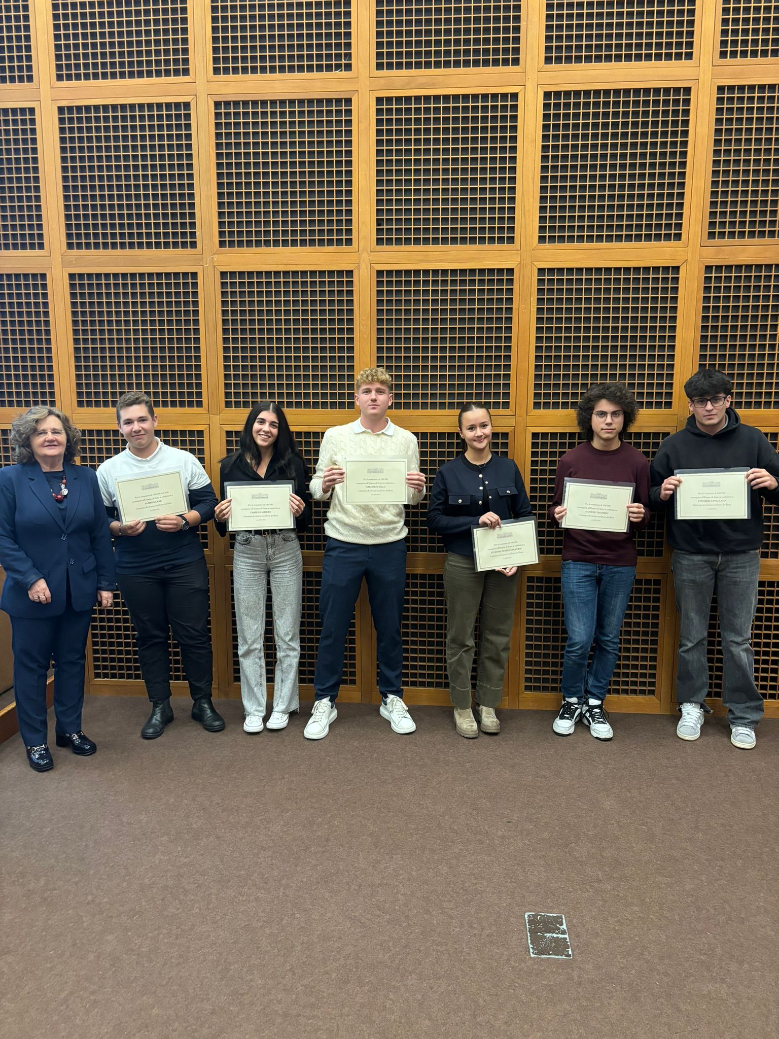 Tuttte le foto degli studenti più bravi del Bona