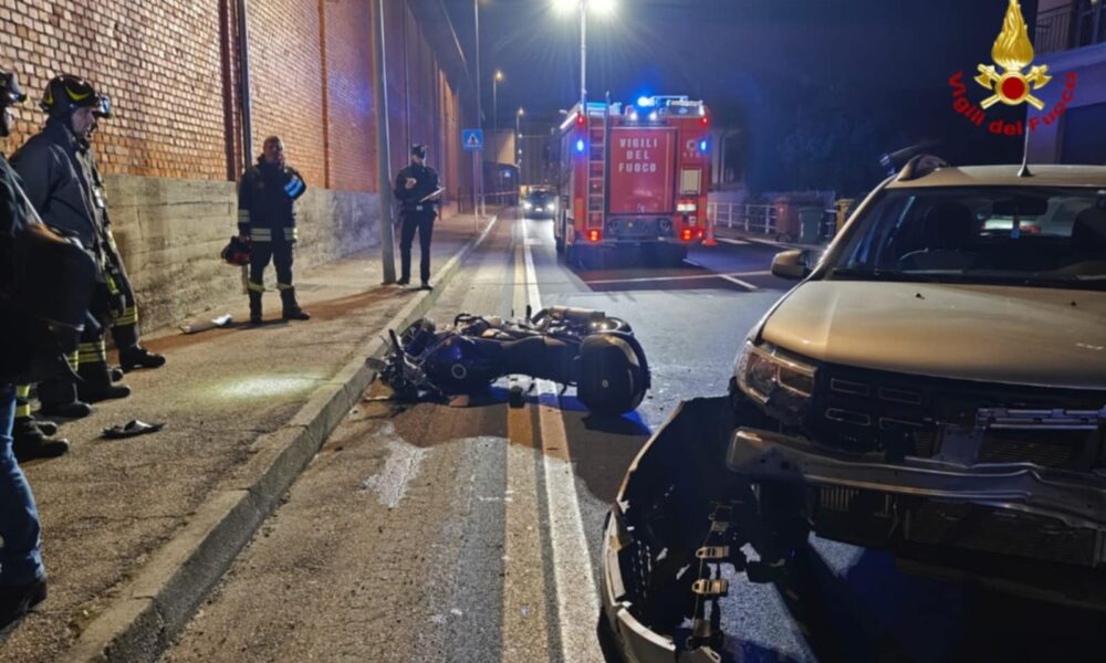 Scontro tra auto e moto a Vigliano