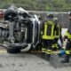 Furgone si ribalta in autostrada