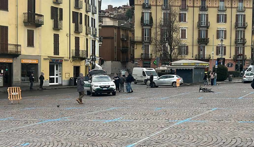 Donna urtata da un ciclista