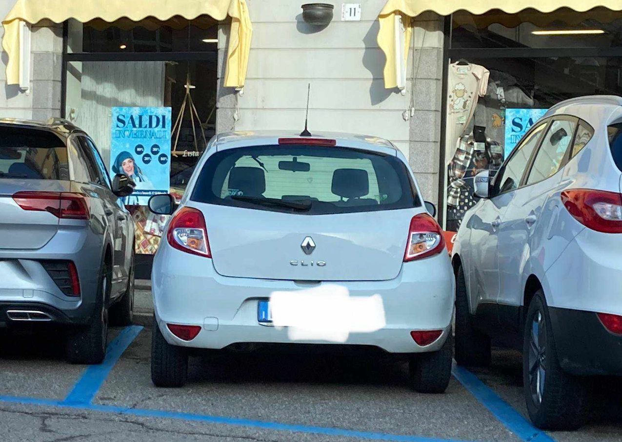 Parcheggi troppo stretti