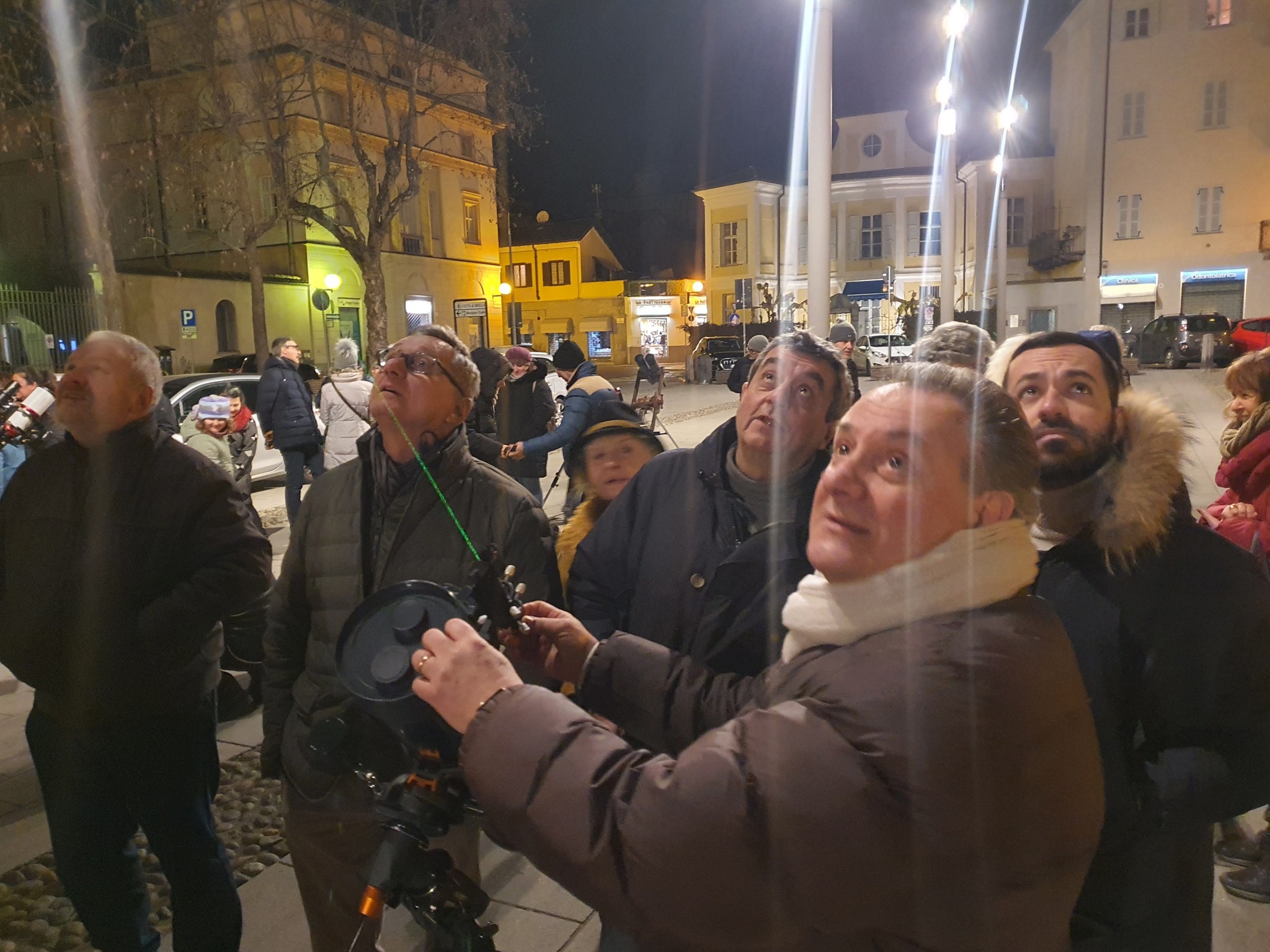 Piazza Duomo e piazza Battistero al buio per il risparmio energetico