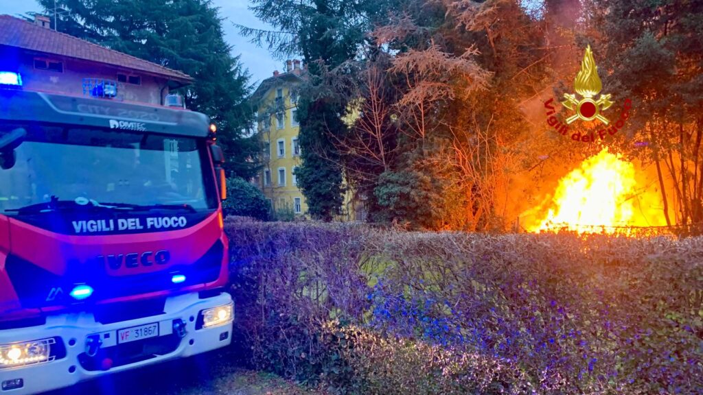 Fiamme in centro città