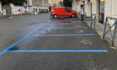 "Parcheggi stretti, è un’impresa uscire dalle automobili"