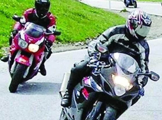 Sulla Serra motociclisti spericolati segnalano fra loro l'arrivo dei carabinieri. Ennesimo, accorato appello per evitare che la strada della Serra si trasformi in un circuito da MotoGP
