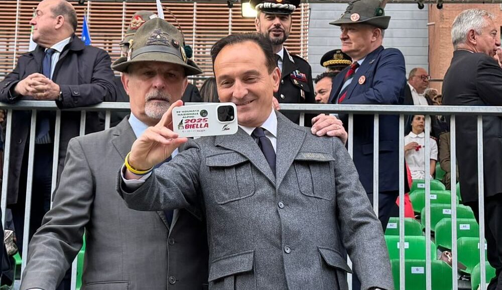 Cirio a Biella per l'Adunata: "Viva gli Alpini, viva il nostro Piemonte e viva l’Italia"