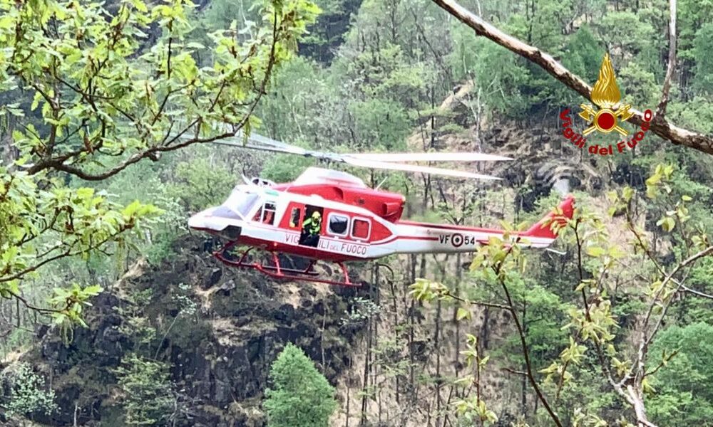 Escursionista cade in una gola e finisce in acqua: salvato in alta Valsessera - FOTO