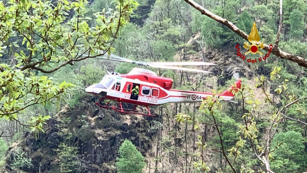 Escursionista cade in una gola e finisce in acqua: salvato in alta Valsessera - FOTO