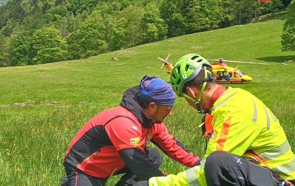 Precipita con il parapendio: soccorsa con l'eliambulanza