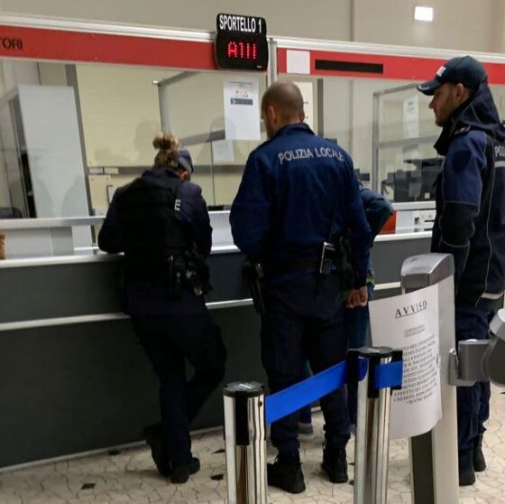 Botte da orbi all’anagrafe di Biella