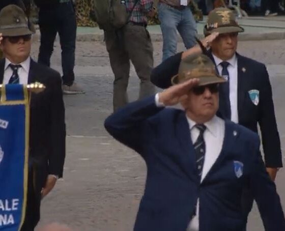 Adunata, la diretta streaming della sfilata a Biella