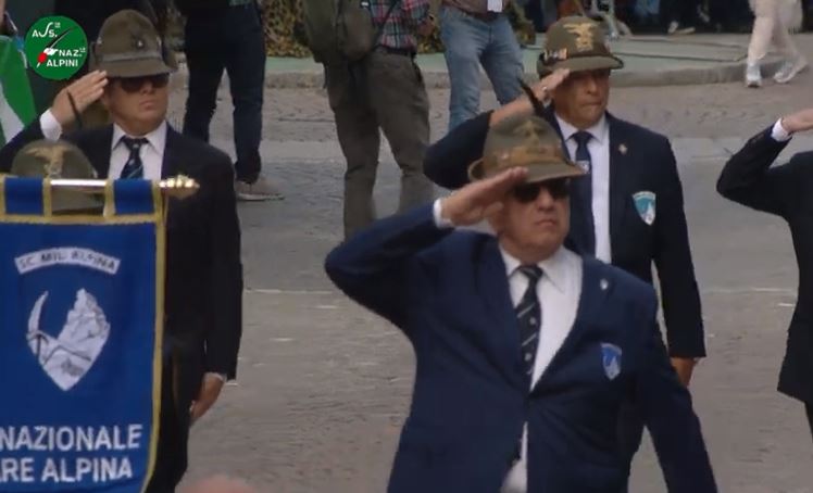 Adunata, la diretta streaming della sfilata a Biella
