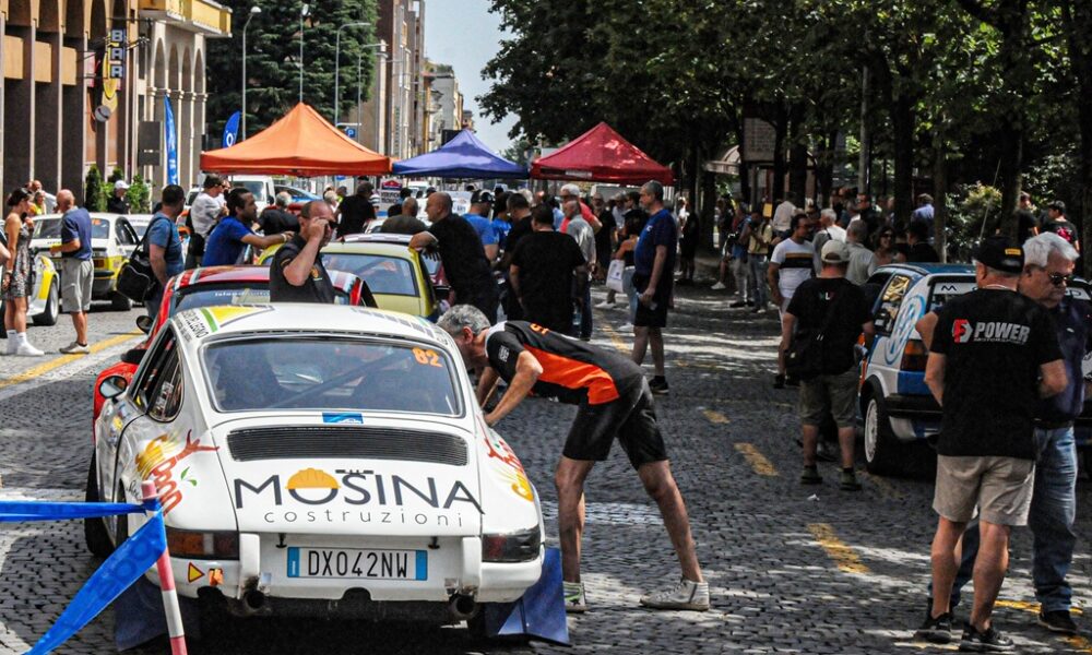 Rally Lana Storico, questa mattina la partenza da "Gli Orsi"