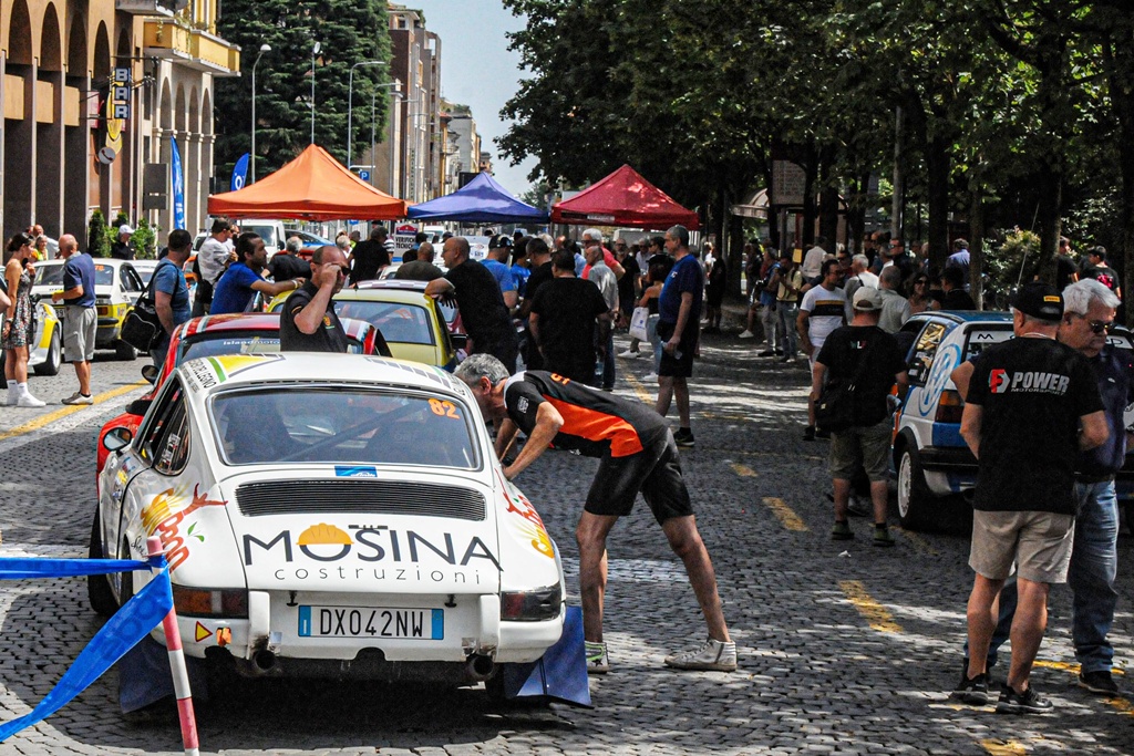 Rally Lana Storico, questa mattina la partenza da "Gli Orsi"