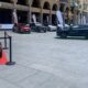 in piazza ma con le pattine