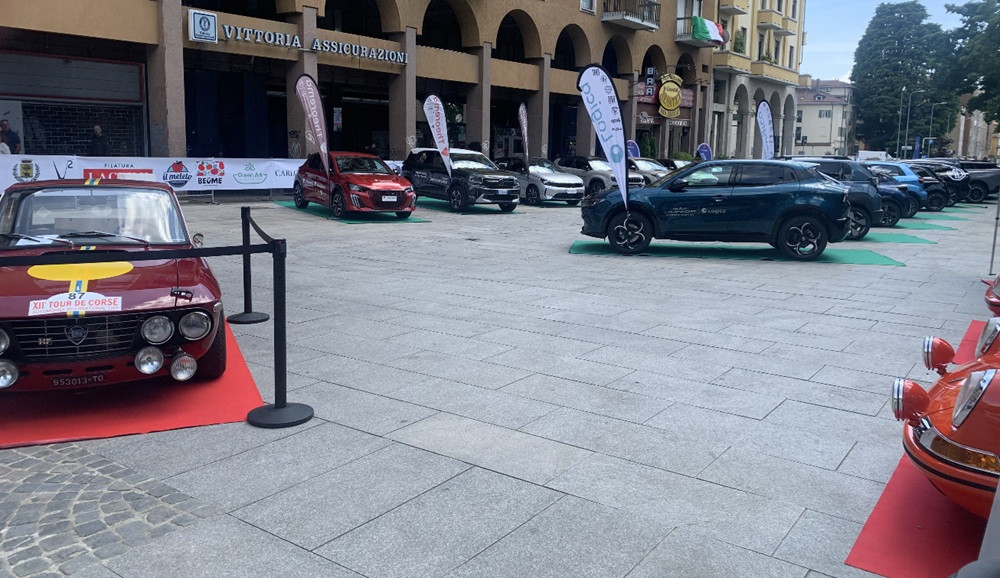 in piazza ma con le pattine