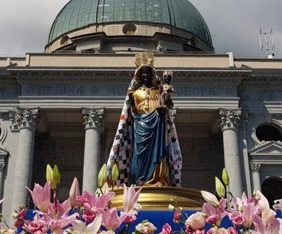 la vergine nella basilica nuova