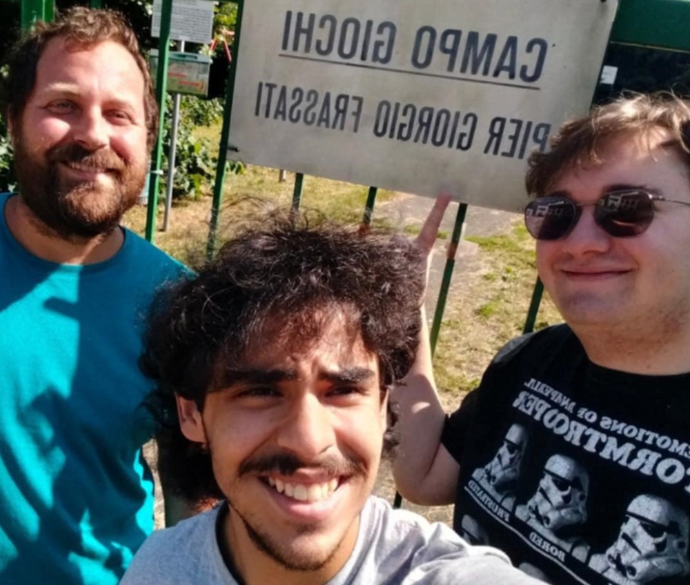 «Il Comune non lo fa? Allora il parco lo sistemiamo noi»