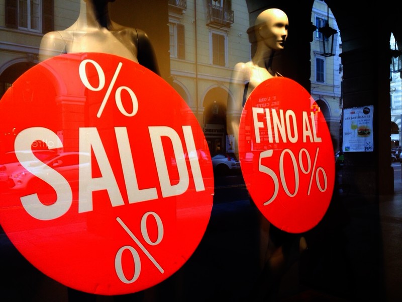 oggi è il primo giorno dei saldi estivi