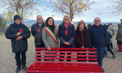 Inaugurata anche a Salussola la panchina rossa