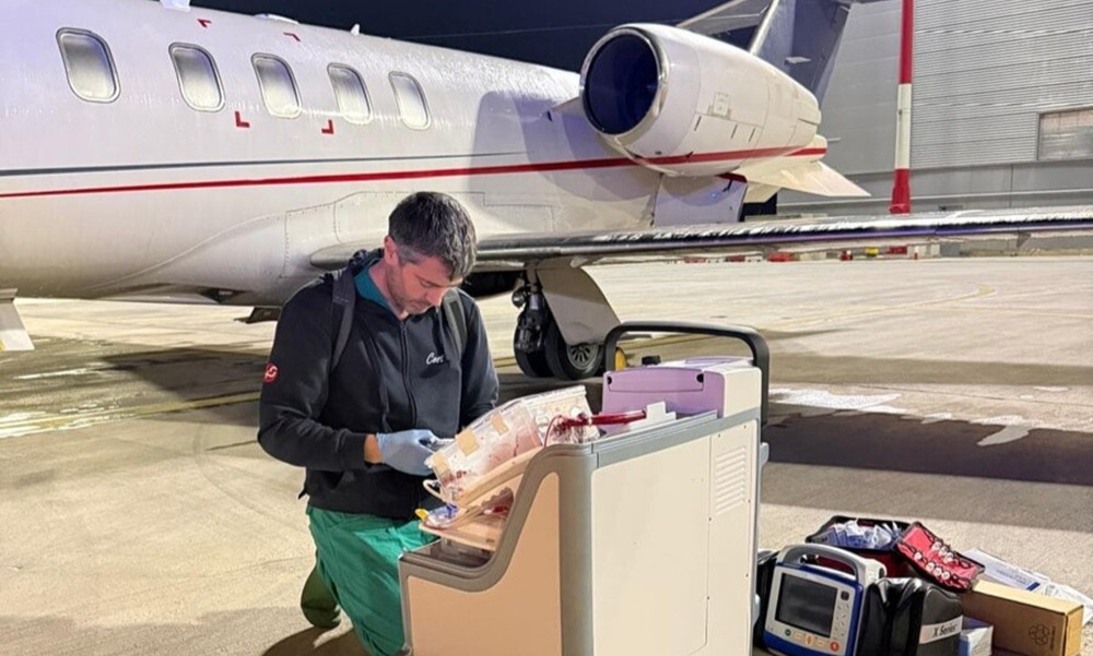 Cuore vola da Atene a Torino continuando a battere: trapianto record alle Molinette