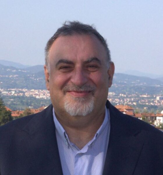 "Ribrezzo per gli insulti, un abbraccio da Zubiena che di te ha un'enorme stima"