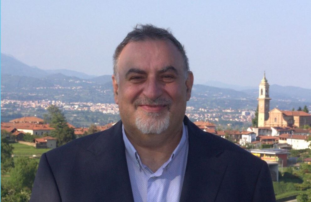 "Ribrezzo per gli insulti, un abbraccio da Zubiena che di te ha un'enorme stima"