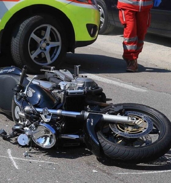 scontro auto moto