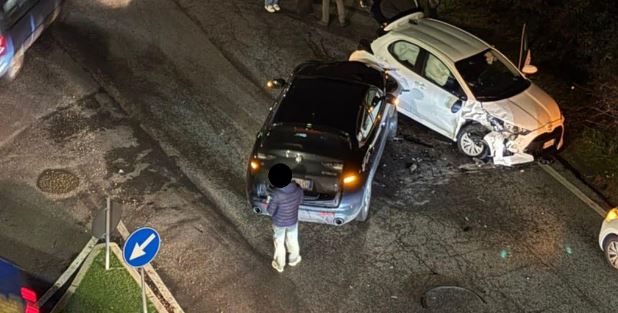 Schianto tra due auto al bivio per Pralungo e Tollegno