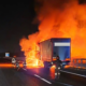 Tir prende fuoco: autista ferito e traffico paralizzato per ore
