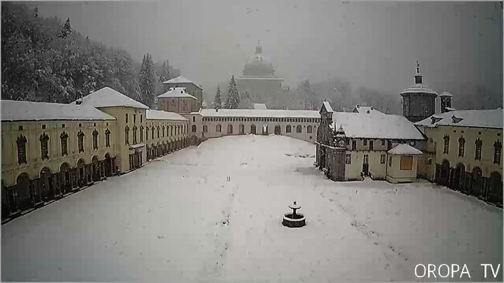 Oropa si è svegliata sotto 25 centimetri di neve