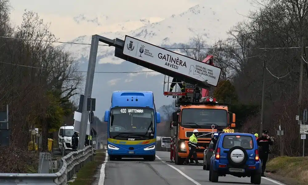 camion-gru portale gattinara