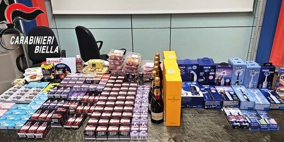 Tre rumeni a Biella con l'auto piena di merce rubata